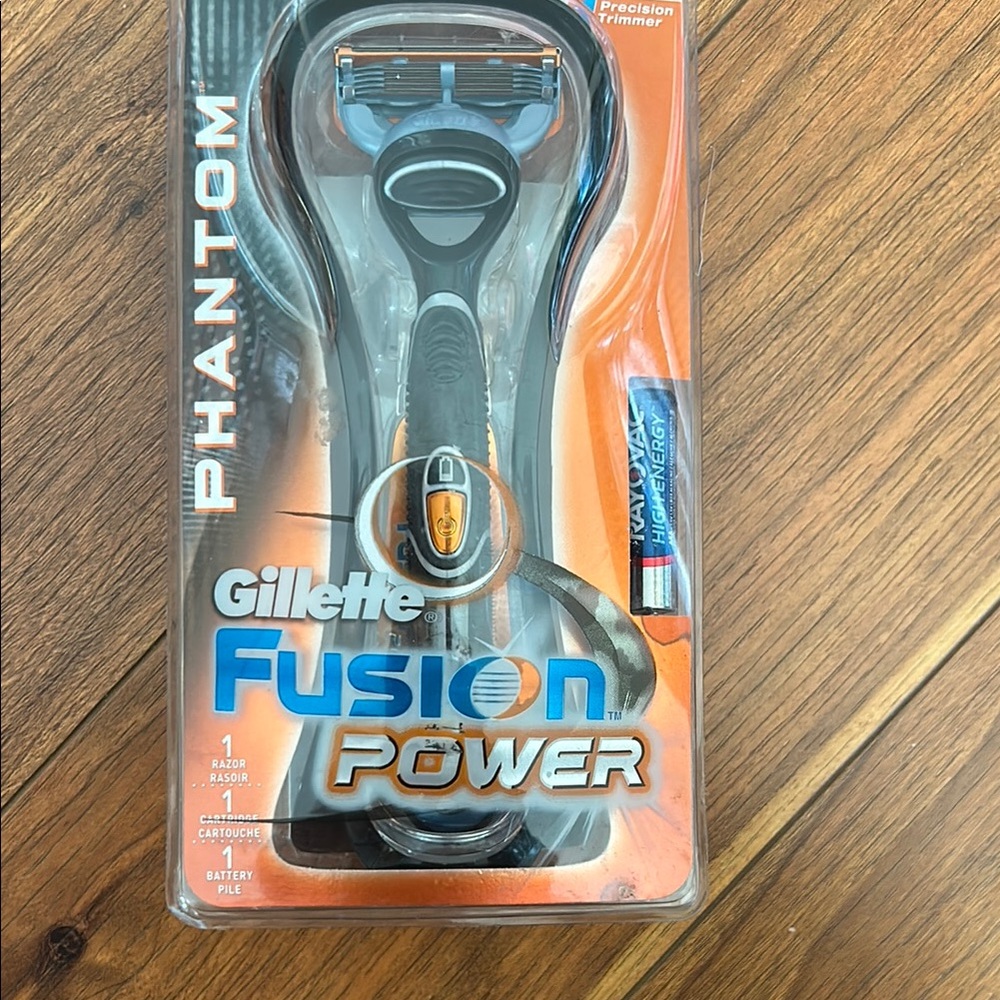 Orange and Black Shaving Kit for Precision Grooming